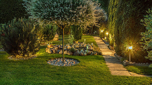 giardino illuminazione