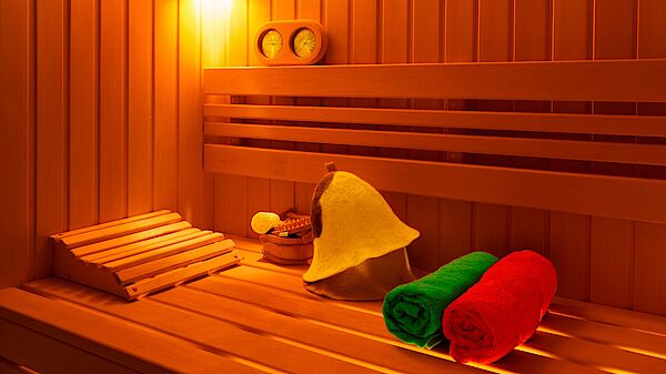 sauna prezzo, sauna costi, sauna, prezzo, costi, legno, relax, benessere, asciugamani